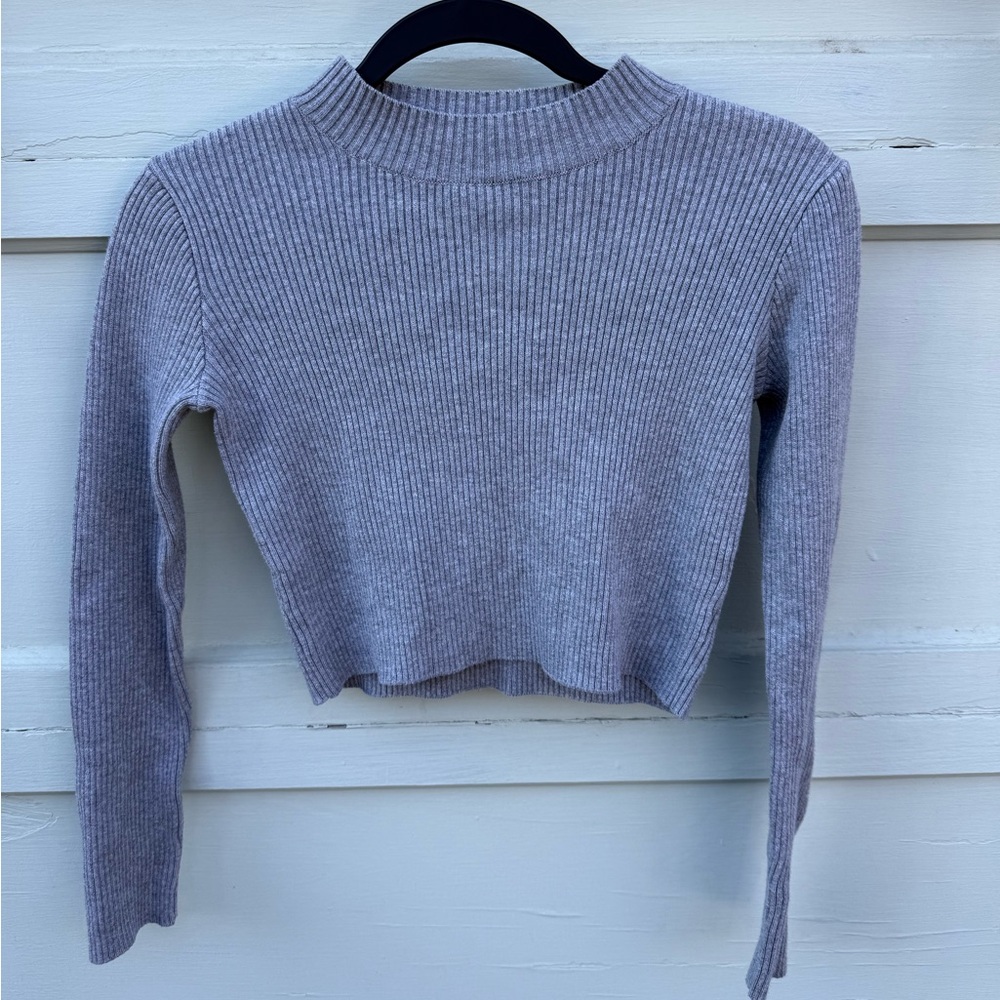 Brandy Melville Gray Ribbed Knit Top
